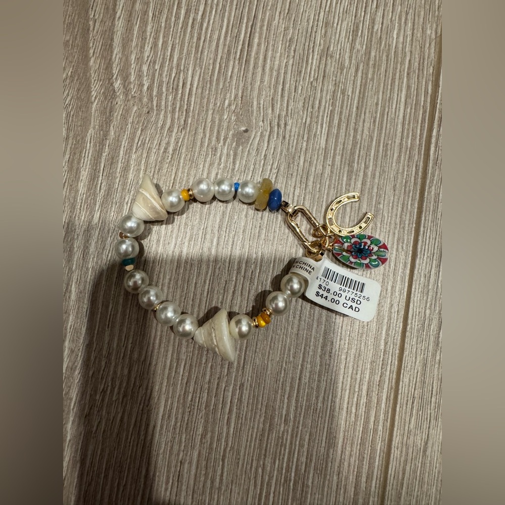 Anthropologie Elegant Pearl and Charm Bracelet - Picture 2 of 4